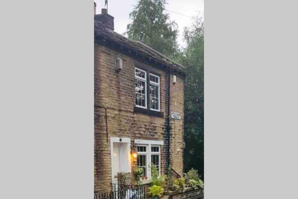 Entire Cottage In The Beautiful Calder Valley 哈利法克斯 外观 照片